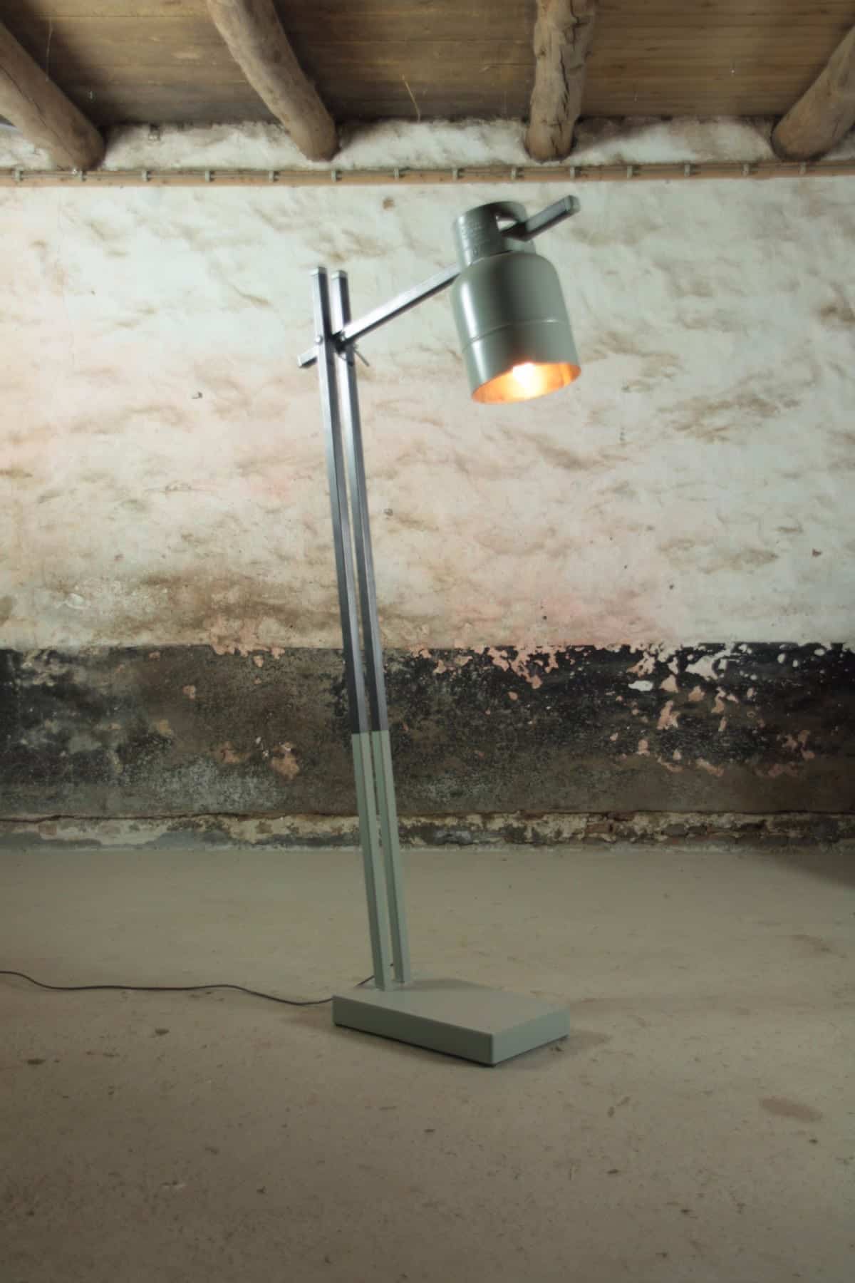 Industriële staande lamp